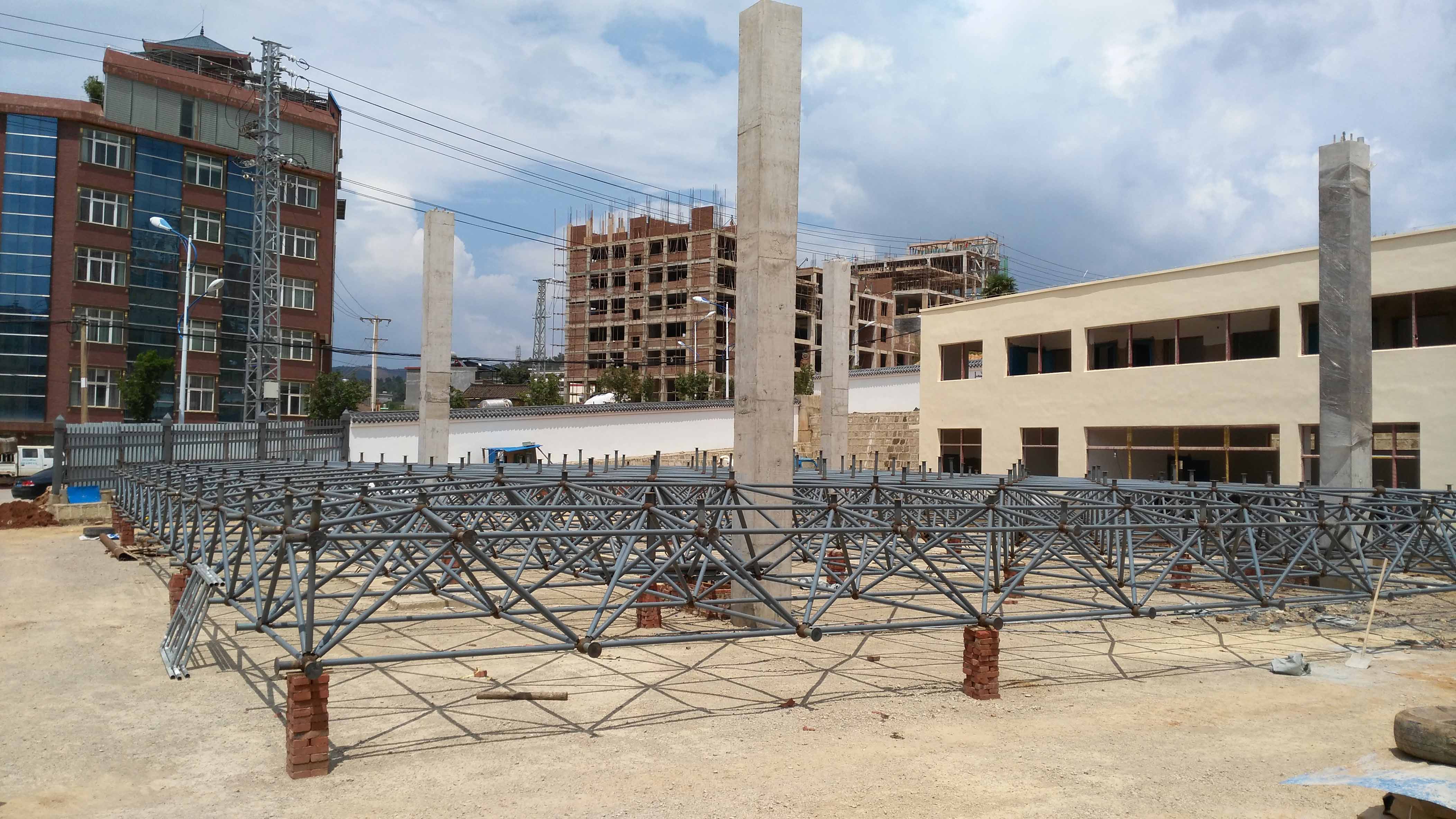 长葛小型加油站网架